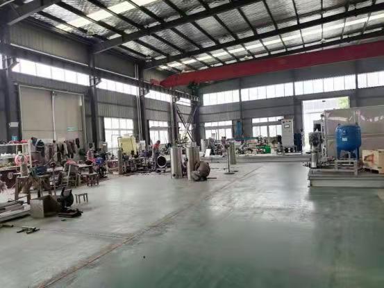 過濾罐/精密過濾器生產(chǎn)現(xiàn)場